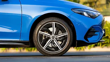 मर्सिडीज़ बेंज़ सीएलए व्हील