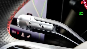 मर्सिडीज़ बेंज़ सीएलए हेडलाइट स्टॉक