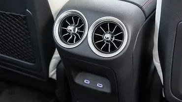 मर्सिडीज़ बेंज़ सीएलए रियर रो एयर वेंट