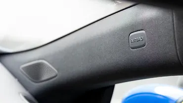 मर्सिडीज़ बेंज़ सीएलए दाहिनी ओर कर्टन एयरबैग