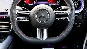 मर्सिडीज़ बेंज़ सीएलए स्टीयरिंग माउंटेड कंट्रोल्स
