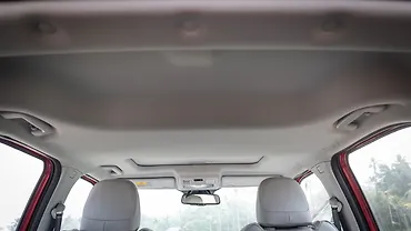 टाटा पंच ईवी भीतरी कार की रूफ़