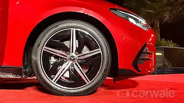 मर्सिडीज़ बेंज़ सीएलए व्हील