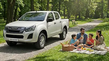 Isuzu Hi-Lander Left Front Three Quarter