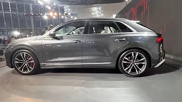 Audi SQ8 Left Side View