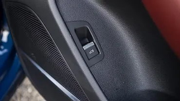 Audi SQ8 Bonnet/Hood release