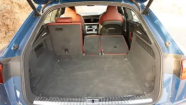 Audi SQ8 Bootspace Rear Split Seat Folded