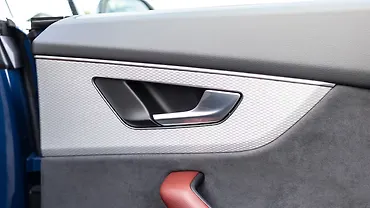Audi SQ8 Front Right Door Pad Handle
