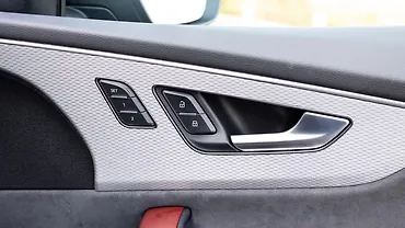 Audi SQ8 Front Right Door Pad Handle