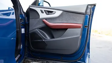 Audi SQ8 Front Right Door Pad