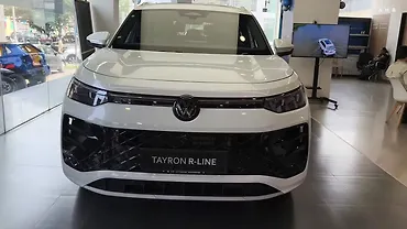 फ़ॉक्सवैगन टेरॉन R-लाइन शोरूम्स पर पहुंचनी हुई शुरू