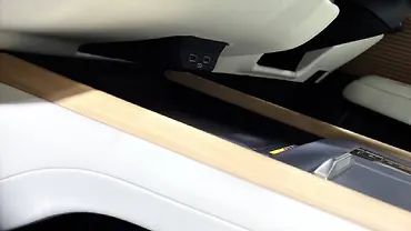 Lexus ES USB Port/AUX/Power Socket/Wireless Charging