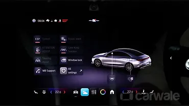 मर्सिडीज़ बेंज़ सीएलए इंफोटेनमेंट सिस्टम