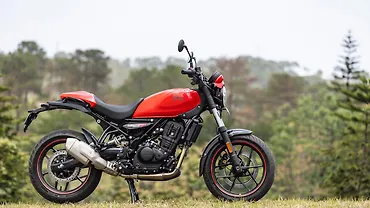 Royal Enfield Guerrilla 450 Right Side View
