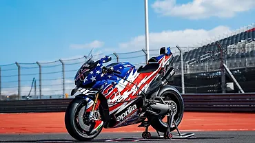 240bhp Aprilia X 250TH Limited Edition Unveiled Globally 240bhp Aprilia X 250TH Limited Edition Unveiled Globally