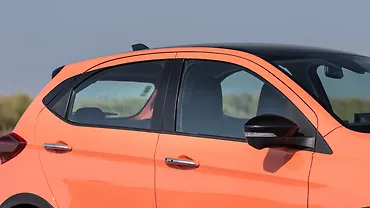 टाटा टियागो साइड ग्लास हाउसिंग