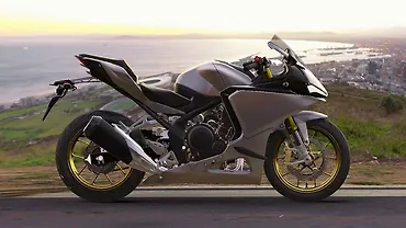 Honda CBR400R FOUR E-Clutch Concept is a Bold New Turn in CBR’s Design