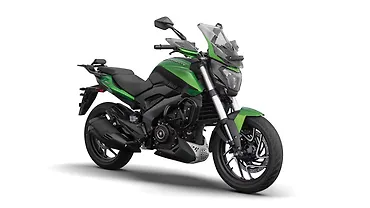 2.03 लाख रुपए में लॉन्च हुई 2026 बजाज डॉमिनार 400 बाइक!