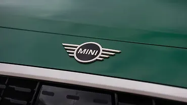 Mini Countryman C Front Logo