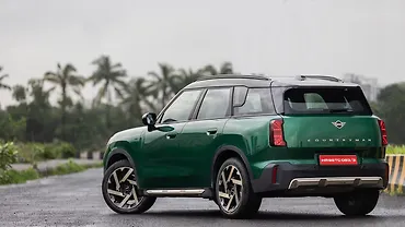 Mini Countryman C Left Rear Three Quarter