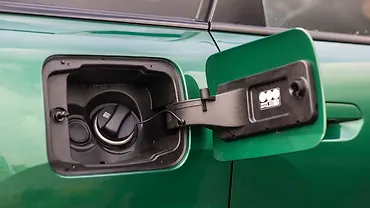 Mini Countryman C Open Fuel Lid