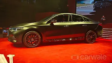 मर्सिडीज़ बेंज़ CLA ईवी हेडलाइट