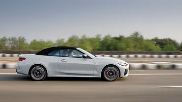 BMW M440i Right Side View BMW M440i Right Side View