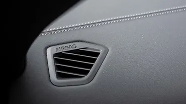 BMW M440i Front Passenger Airbag BMW M440i Front Passenger Airbag