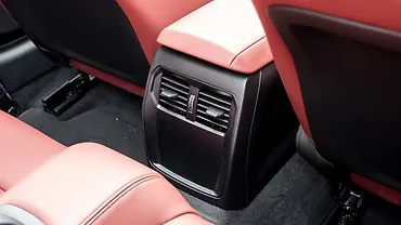 BMW M440i Rear Row Air Vent BMW M440i Rear Row Air Vent