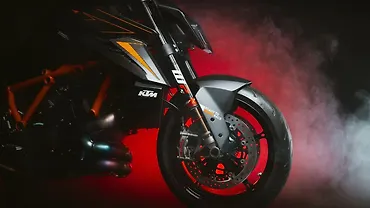 KTM 1390 Super Duke R Range Gets Optional New WP APEX PRO Upgrade