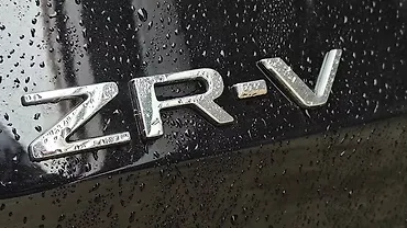 Honda ZR-V Front Logo