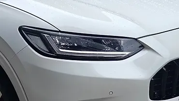 Honda ZR-V Headlight