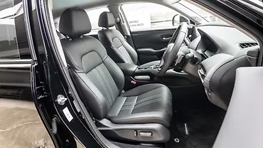 Honda ZR-V Front Row Seats