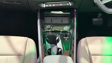 Audi New Q3 Cup Holders