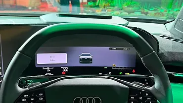 Audi New Q3 Head-Up Display (HUD)