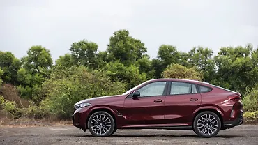 BMW X6 Left Side View BMW X6 Left Side View