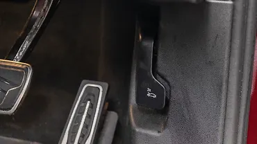 BMW X6 Bonnet/Hood release BMW X6 Bonnet/Hood release