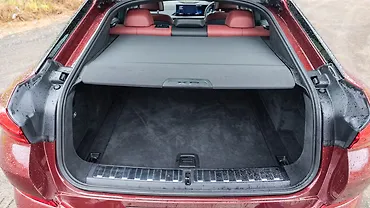BMW X6 Bootspace with Parcel Tray/Retractable BMW X6 Bootspace with Parcel Tray/Retractable