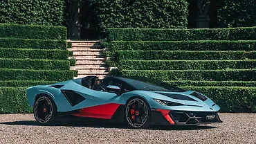 Lamborghini’s New Fenomeno Roadster is a 15-unit Open-top V12 Monster