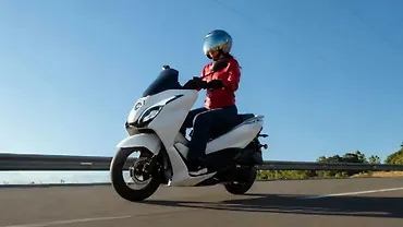 Suzuki Burgman 150 Breaks Cover Overseas