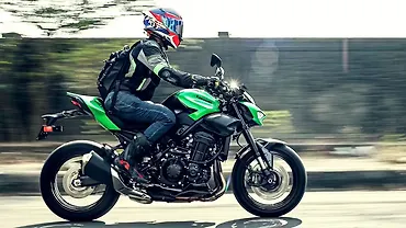 Kawasaki Ninja ZX-4R launched in India at Rs. 8.5 lakh - BikeWale