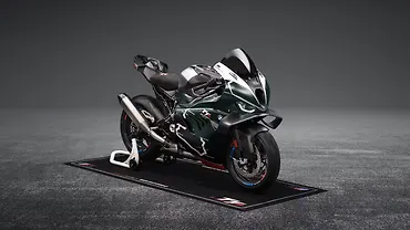 BMW M 1000 RR Isle of Man TT Edition unveiled