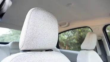 टाटा एरिस फ्रंट सीट हेडरेस्ट