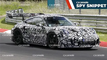 From Unwrapped to Wrapped: Porsche 911 GT3 RS Facelift Spied Again