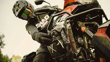 SHAD Unveils New TR08 Crash Bar Bag for Touring Use