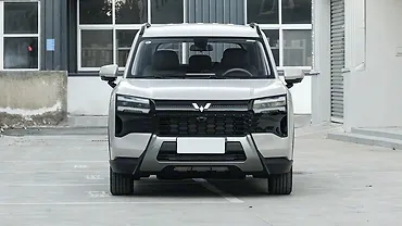MG Hector Hawk Front View