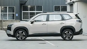 MG Hector Hawk Left Side View