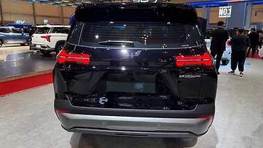 MG Hector Hawk Rear View