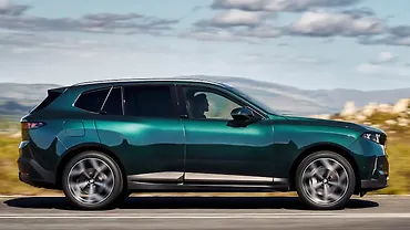 BMW New X5 Right Side View