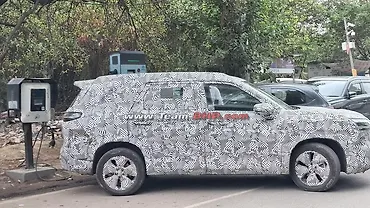 MG Starlight 560 EV Spied: India Launch on The Cards?